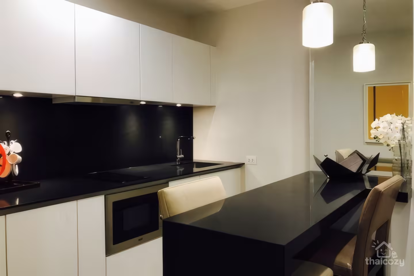 Noble Ploenchit Condo for Rent near BTS Phloen Chit, 1 Bedroom 51 sqm, 46,000 baht/month photo 1