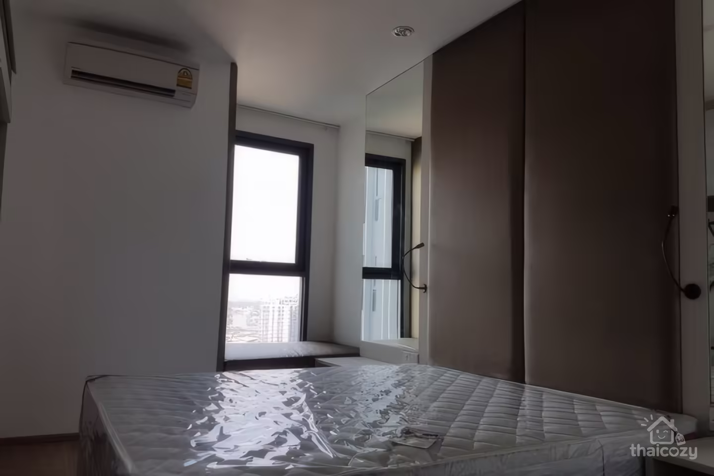 Ideo Q Chula-Samyan Condo for Rent Near MRT Sam Yan, 1 Bedroom 33 sqm, 25,000 Baht/Month photo 2