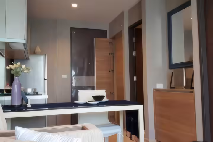 Rhythm Sathorn Condo for Rent near BTS Saphan Taksin, 1 Bedroom 35 sqm, Price 24,000 baht/month