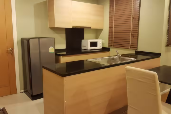 Wind Sukhumvit 23, Condo for Rent near BTS Asoke, 1 Bedroom 53 sqm, Price 28,000 baht/month