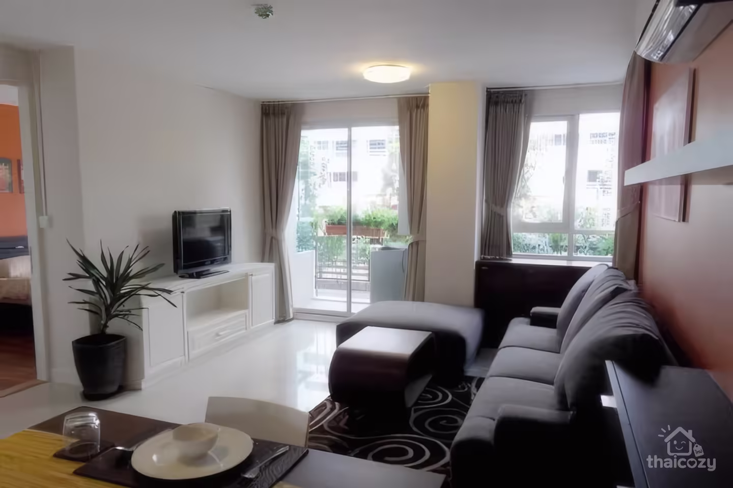 Cozy Apartment at The Clover Thonglor – 1 Bed, 1 Bath, 46 sqm photo 1
