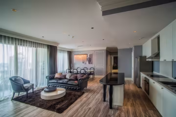 The Emporio Place, Condo for Rent Near BTS Phrom Phong, 3 Bedroom 170 sqm Price 160,000 Baht/Month