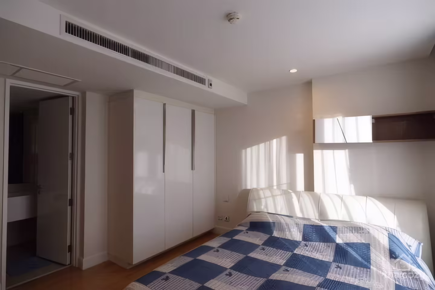 Collezio Sathorn-Pipat, Condo for Rent near BTS Chong Nonsi, 1 Bedroom 45 sqm, Price 26,000 Baht per Month photo 2