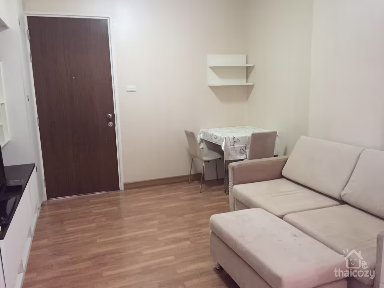 Fully Furnished Studio Apartment on Floor 17 photo 2