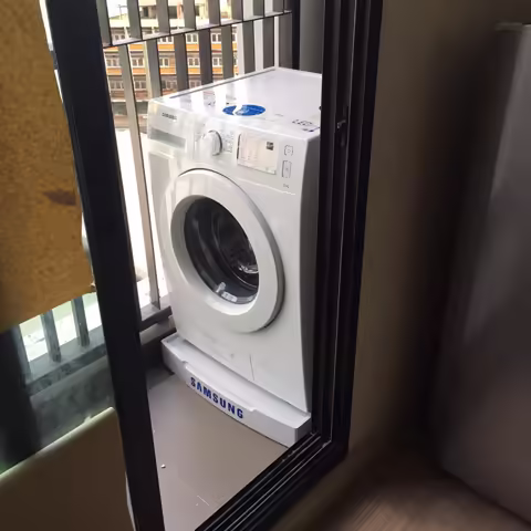 Condo for Rent: 1-Bedroom Studio, 31 sq.m., Near BTS Victory Monument