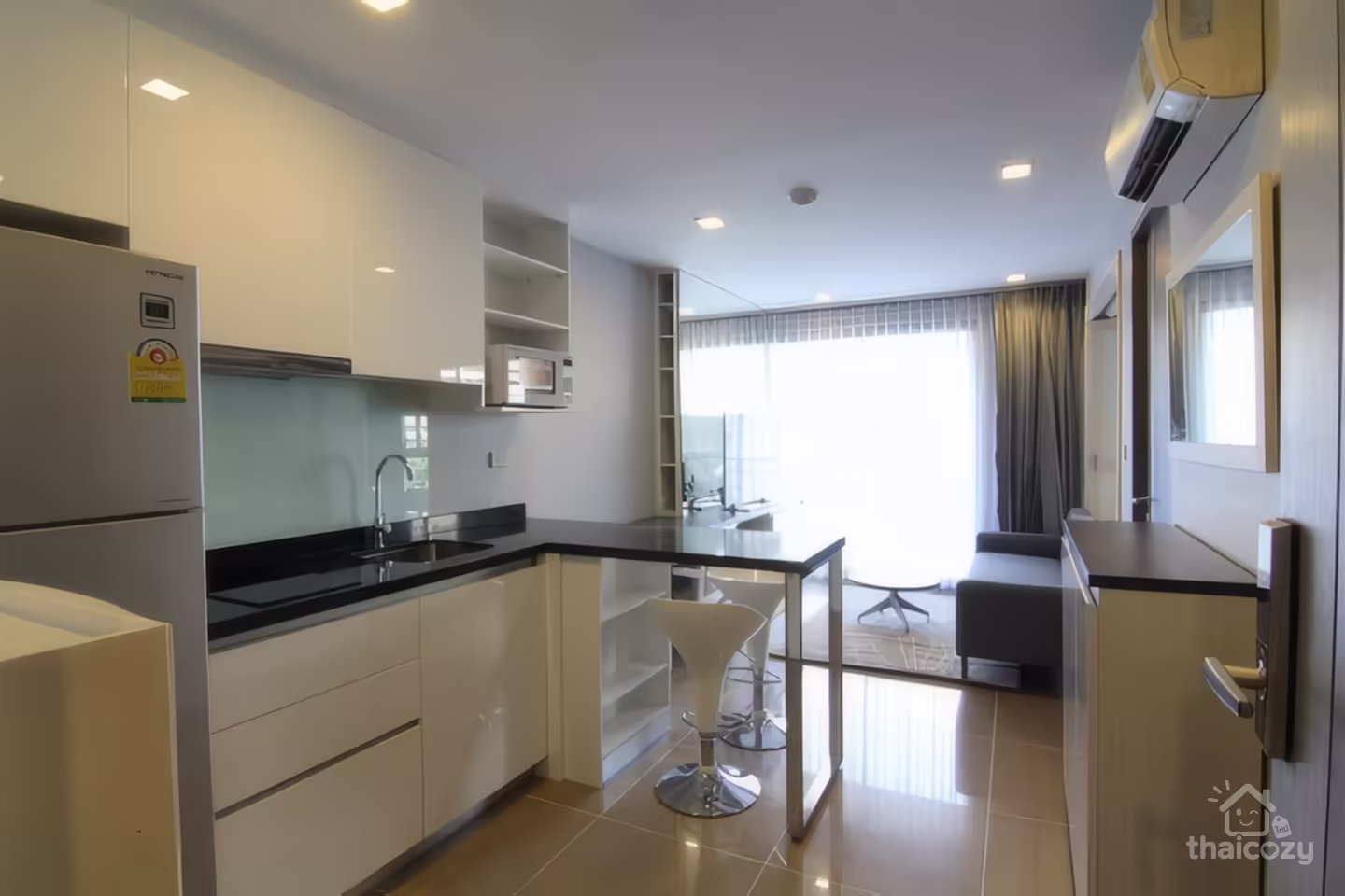 Mirage Sukhumvit 27, Condo for Rent near BTS Asoke, 1 Bedroom 35 sqm, Price 26,000 Baht/Month photo 2