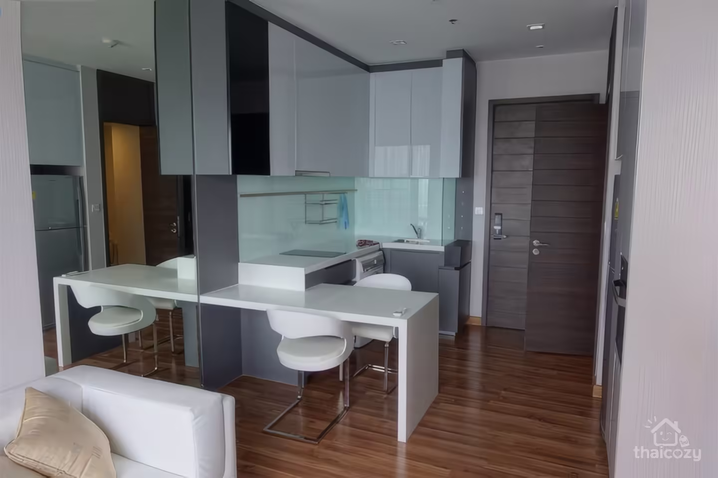 Ivy Ampio, Condo for Rent Near MRT Thailand Cultural Centre, 1 Bedroom 42 sqm, 28,000 Baht/Month photo 2