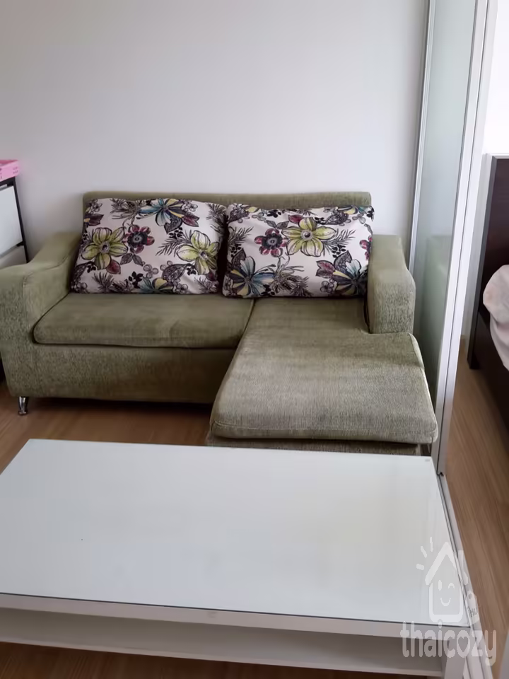 Condominium for rent a 30 sq.m. on the 8th floor, east facing balcony. Beautiful view photo 2