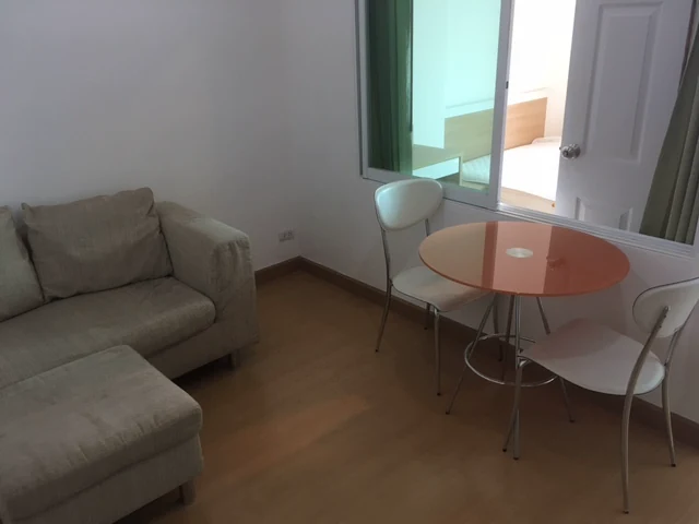 ให้เช่าห้องที่ Life รัชดา-ห้วยขวาง ติด MRT ห้วยขวาง / 15,000 บาท