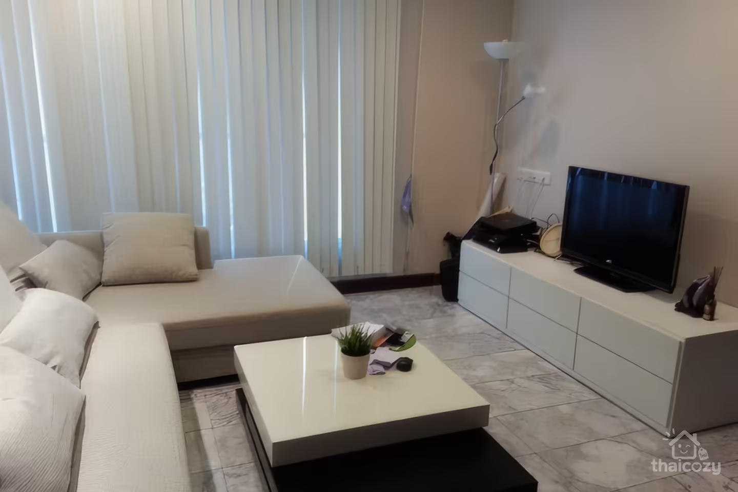 Sathorn House 公寓出租，靠近BTS Surasak，2卧65平米，月租27,000泰铢 photo 1