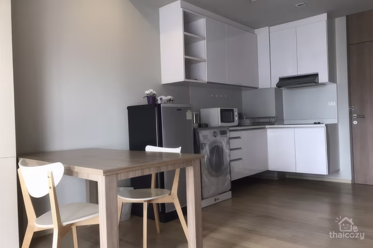 Noble Refine Condo for Rent near BTS Phrom Phong, Studio 33 sqm, 33,000 THB/month photo 2
