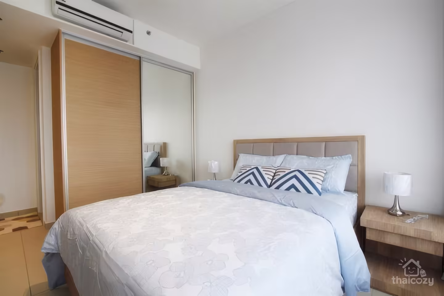 The Lofts Ekkamai - 1 Bedroom Condo for Rent near BTS Ekkamai, 46 sqm, 35,000 THB/month photo 1