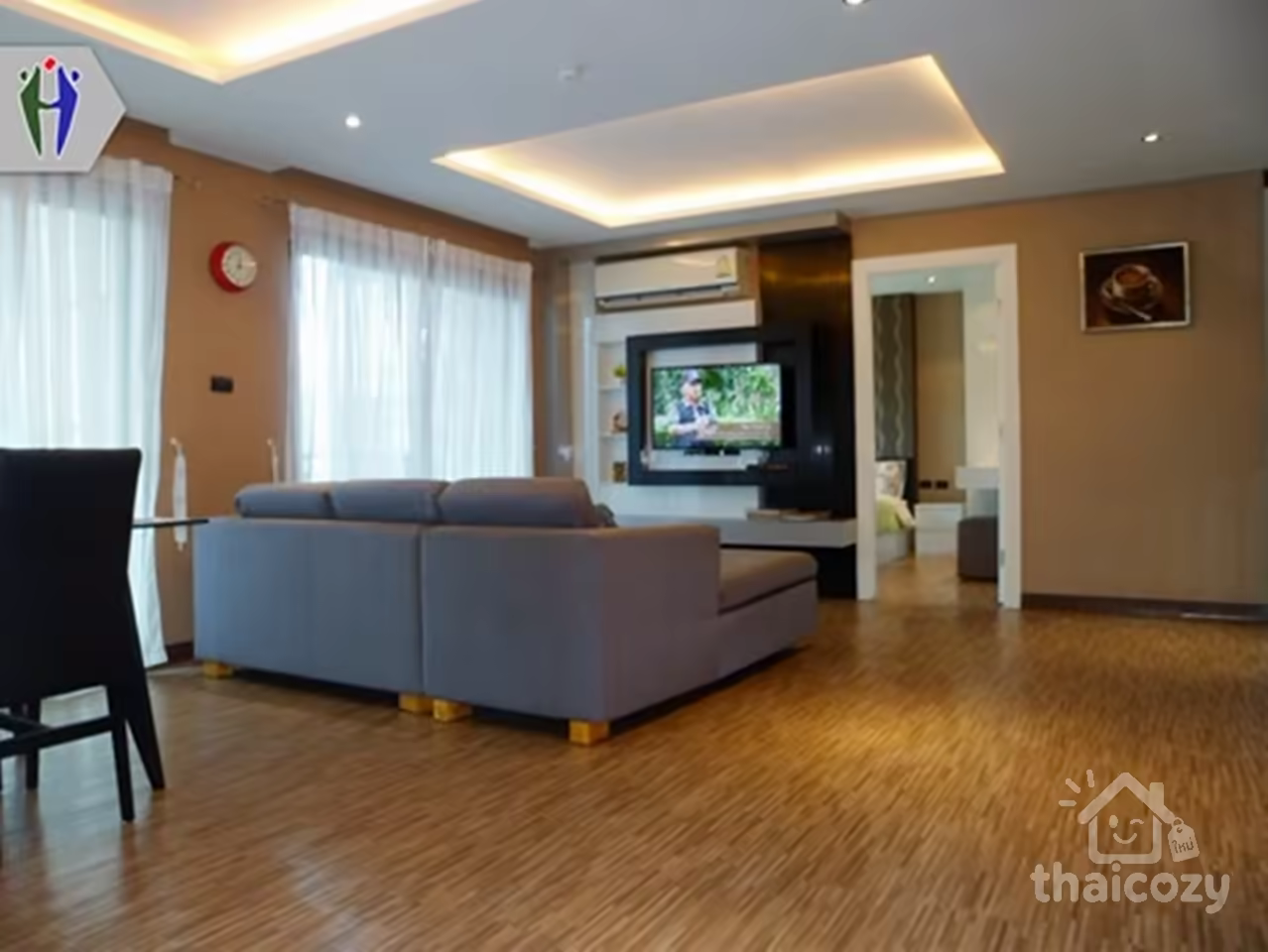 Condo for Sale: 2 Bedrooms in South Pattaya, 2.9 Million Baht (Foreigner Quota Available) photo 2