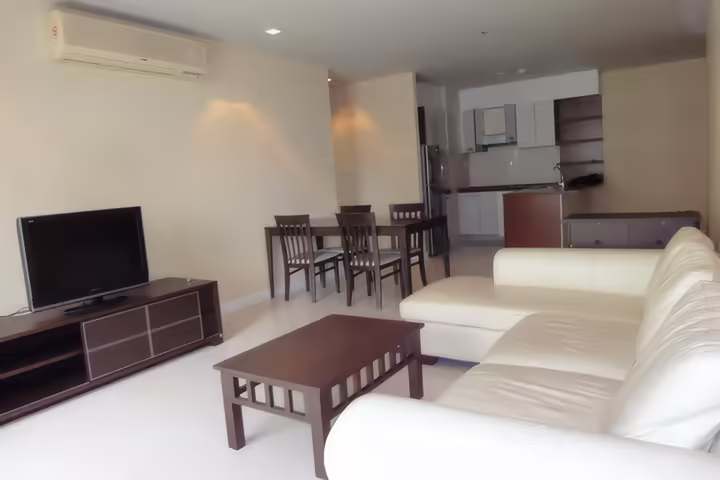 2 bedrooms for rent in Sukhumvit Soi 11