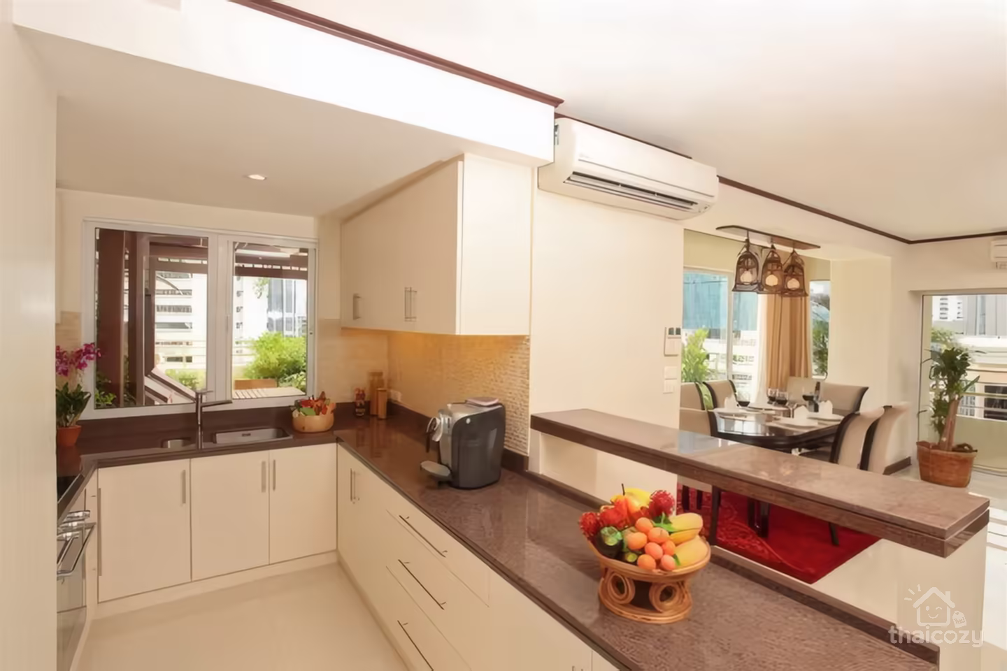 Saranjai Mansion for Rent – 70,000 THB/Month – 3 Bedroom – 214 sqm – Near BTS Nana photo 1