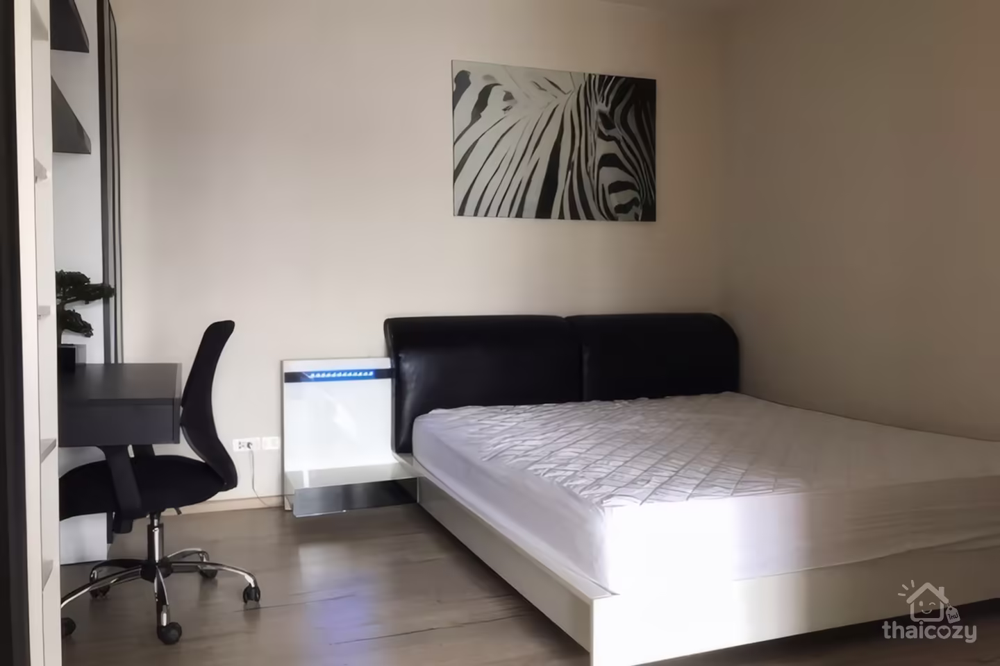 NOBLE REMIX SUKHUMVIT 36 for Rent 35,000 THB/M – 1 Bedroom 48 sqm Near BTS Thong Lo photo 2