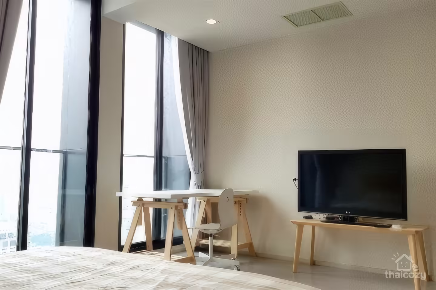 Luxury Room for Rent at Sukhumvit Noble Phloenchit, 1 Bed 1 Bath Fully Furnished - High Floor 39th with Private Lift, 45 sqm photo 1