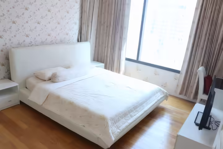 Aguston Sukhumvit 22 for Rent – 3 Bedroom, 155 sqm, Near BTS Phrom Phong, 85,000 THB/Month