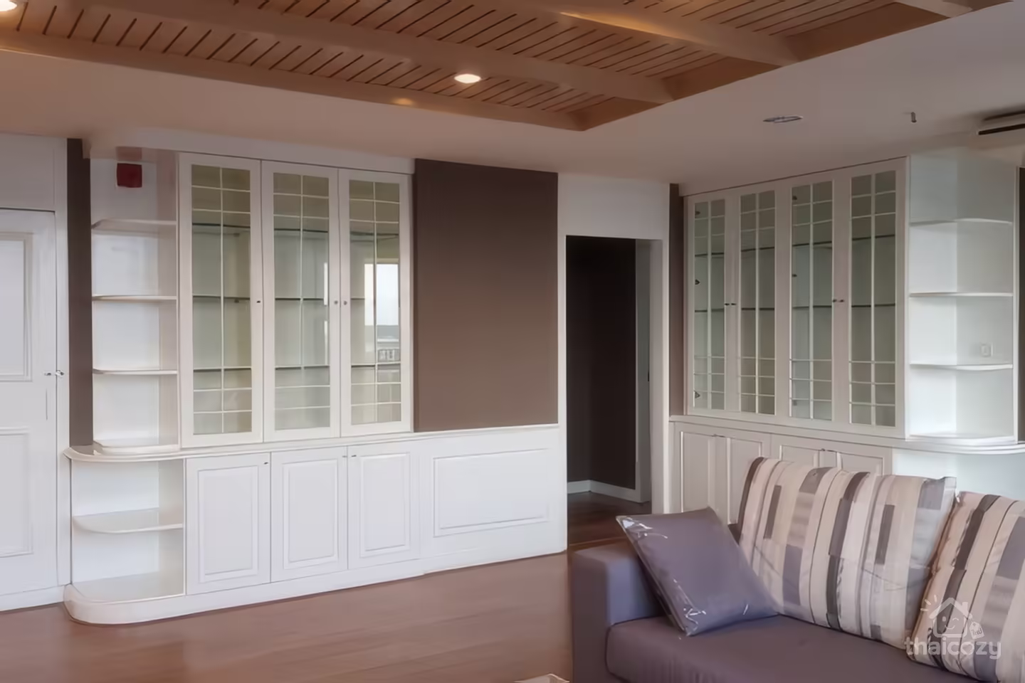 Crystal Garden for Rent – 4 Bedrooms, 218 sqm, Near BTS Nana – 65,000 THB/Month photo 2