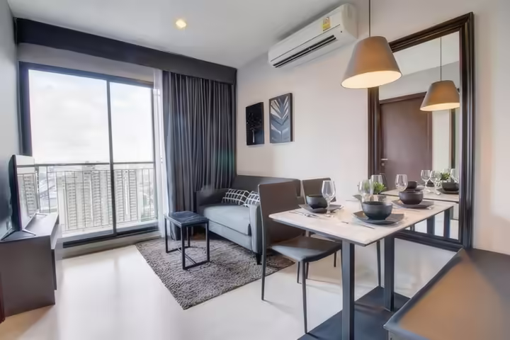 Rhythm Asoke for Rent – 2 Bedroom, 42 sqm, Near MRT Phra Ram 9 – 29,000 THB/Month