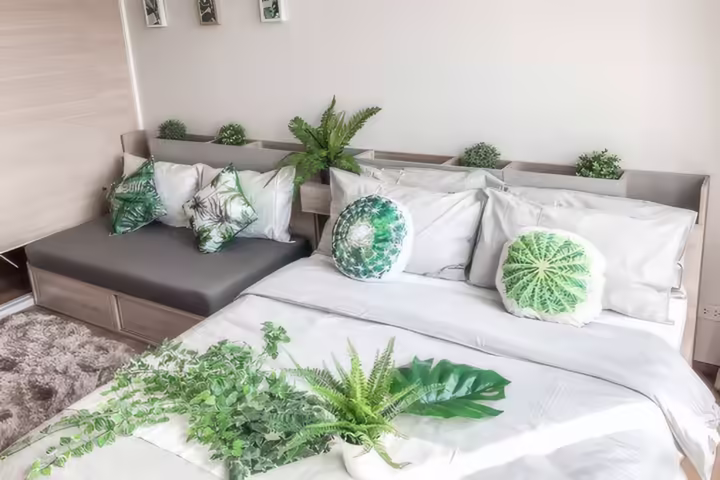 Condo for Rent at Park 24, near BTS Phrom Phong, 1 Bedroom, 25,000 THB per Month