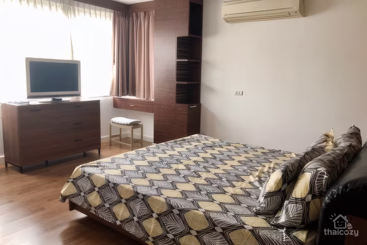 Condo for Rent at The Clover Thonglor - 2 Bedrooms, 72 sqm, 38,000 THB/Month photo 2