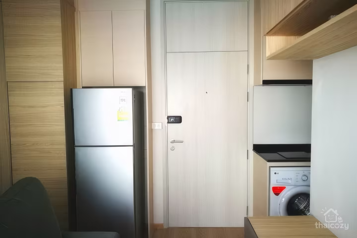 Condo for Rent Noble Revolve Ratchada near MRT Thailand Cultural Centre Studio 16,000 THB per Month photo 1