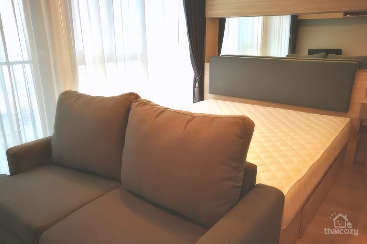 Condo for Rent Noble Revolve Ratchada near MRT Thailand Cultural Centre Studio 16,000 THB per Month photo 2