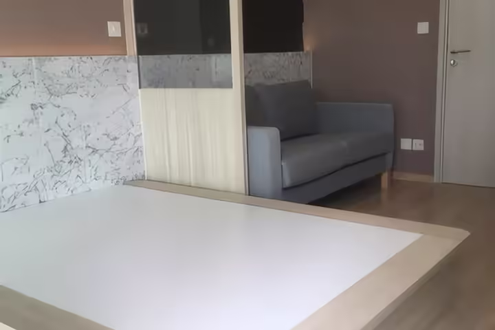 Studio Condo for Rent at Noble Revolve Ratchada, Near MRT Thailand Cultural Centre, 14,000 THB per Month