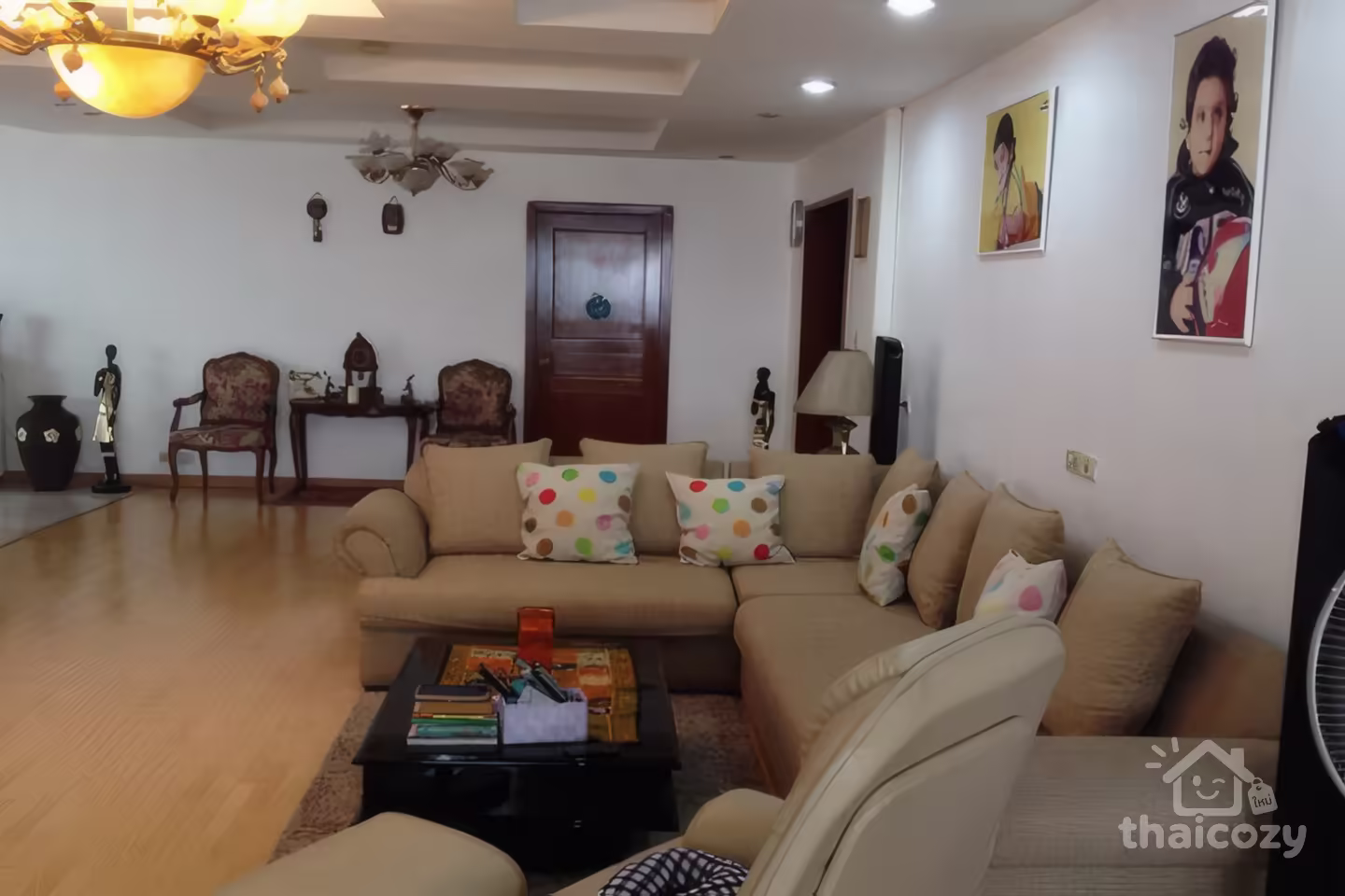 President Park Condominium for Rent and Sale in Soi Sukhumvit 24 photo 1