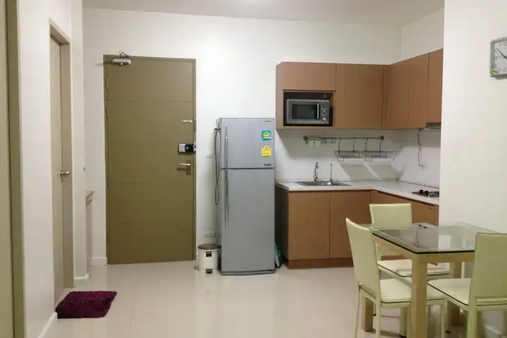 2 Bedroom Condo for Sale Near BTS Saphan Kwai, Bangkok