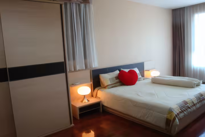2-Bedroom Apartment for Rent at Wilshire Condominium