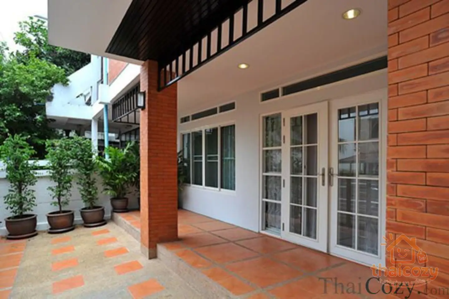 ทาวน์เฮาส์ 4 ห้องนอน ให้เช่า ในอารีย์ photo 2