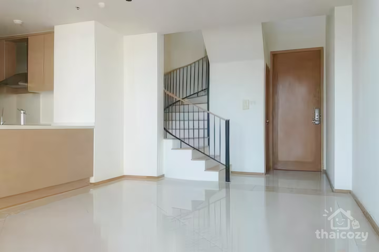 The Empire Place Condominium for Rent Bangkok photo 1