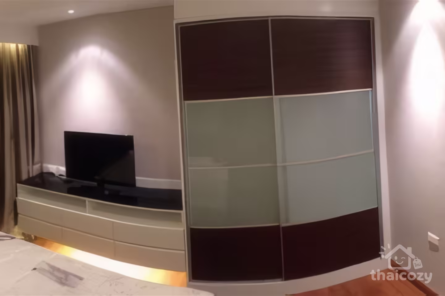 Newly Renovated 1-Bedroom Condo at Diamond Ratchada photo 2