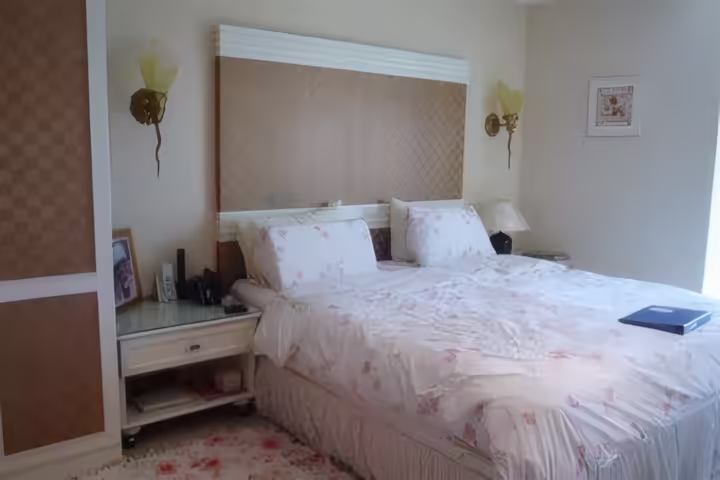 Waterford Diamond Condo for Rent – 2 Bedrooms, 2 Bathrooms, 35,000 THB, Near BTS Phrom Phong