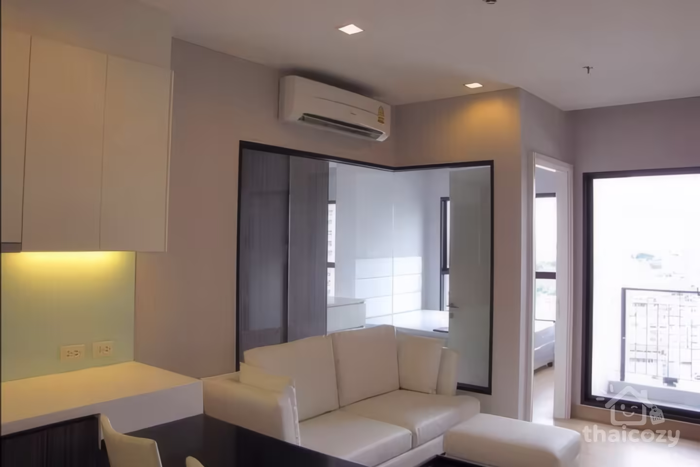 Urbano Absolute Sathorn-Taksin Condo for Rent near BTS Krung Thon Buri, 22,000 baht/month photo 1