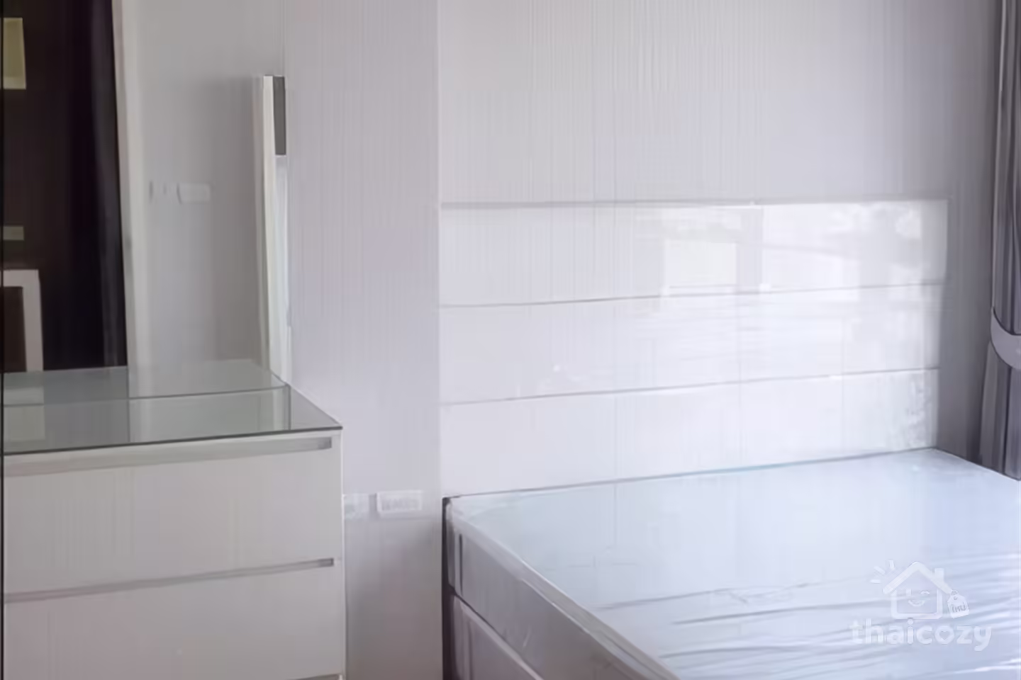 Urbano Absolute Sathorn-Taksin Condo for Rent near BTS Krung Thon Buri, 22,000 baht/month photo 2