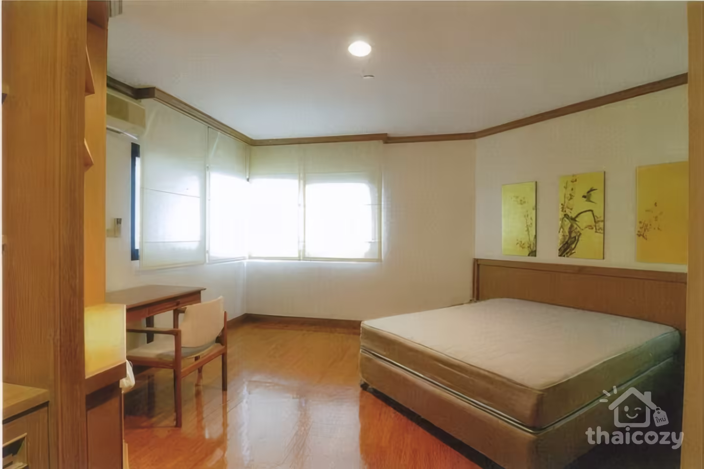 Sathorn Gardens Condo for Rent near MRT Lumphini, 95,000 baht/month photo 2