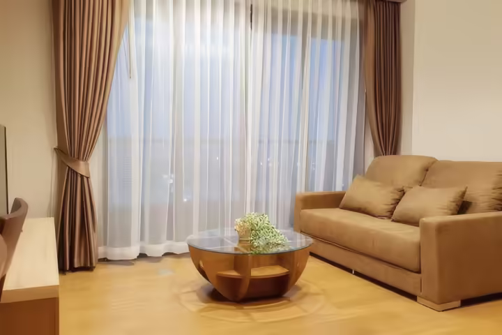 Lumpini Sukhumvit 24, Condo for Rent near BTS Phrom Phong, Price 59,000 Baht per Month