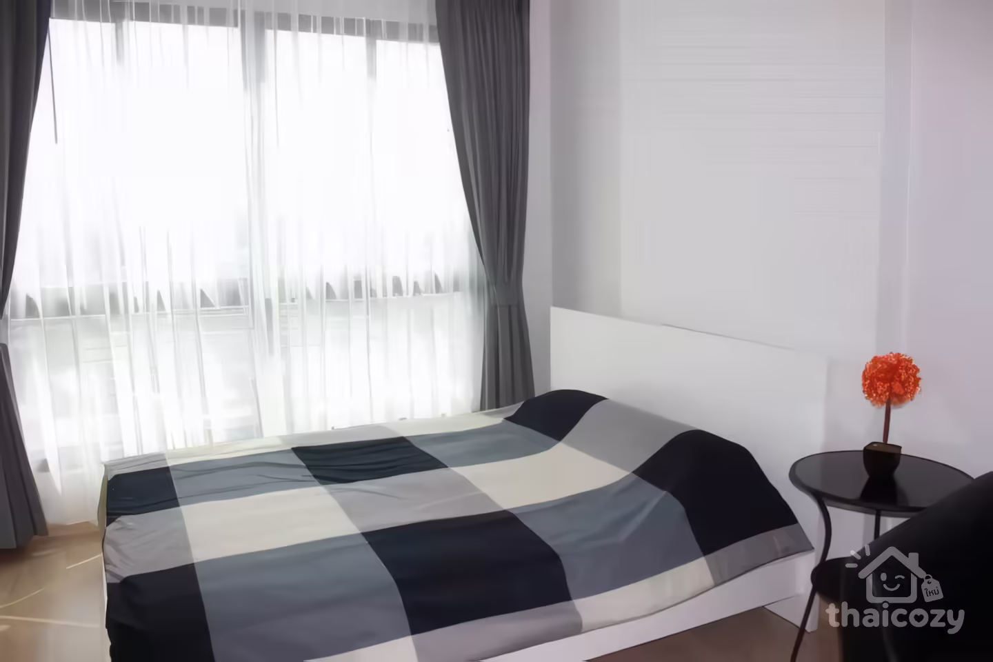 Ideo Sathorn-Thaphra Studio for Rent near BTS Pho Nimit, 12,000 baht/month photo 2