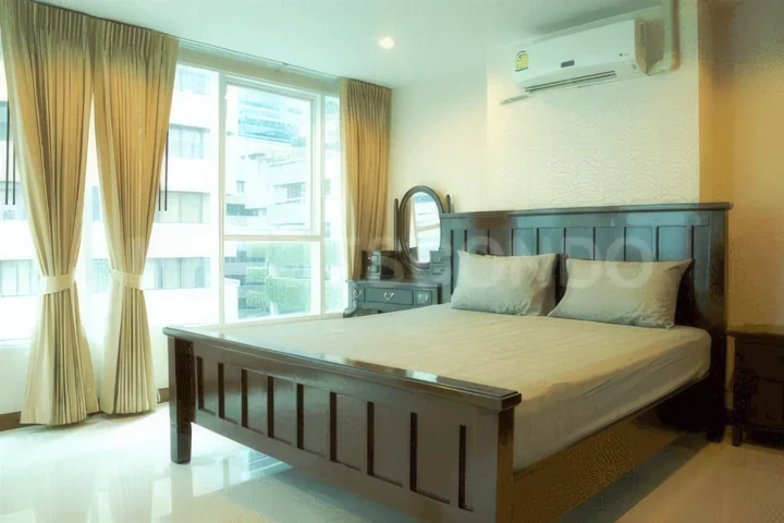 ให้เช่าคอนโด สุขุมวิท ลิฟวิ่ง ทาวน์ ใกล้ MRT เพชรบุรี 32,000 บาท/เดือน