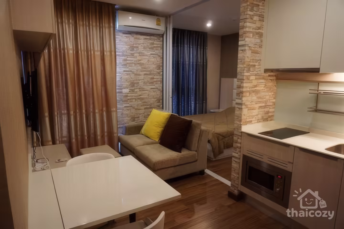 Chewathai Interchange Condo for Rent Near MRT Bang Sue, 17,000 Baht/Month photo 1