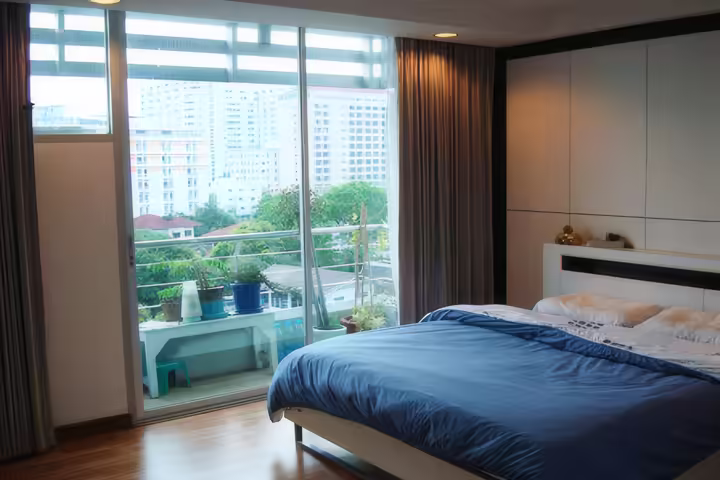 3 Bed Condo at The Kris Ratchada for
