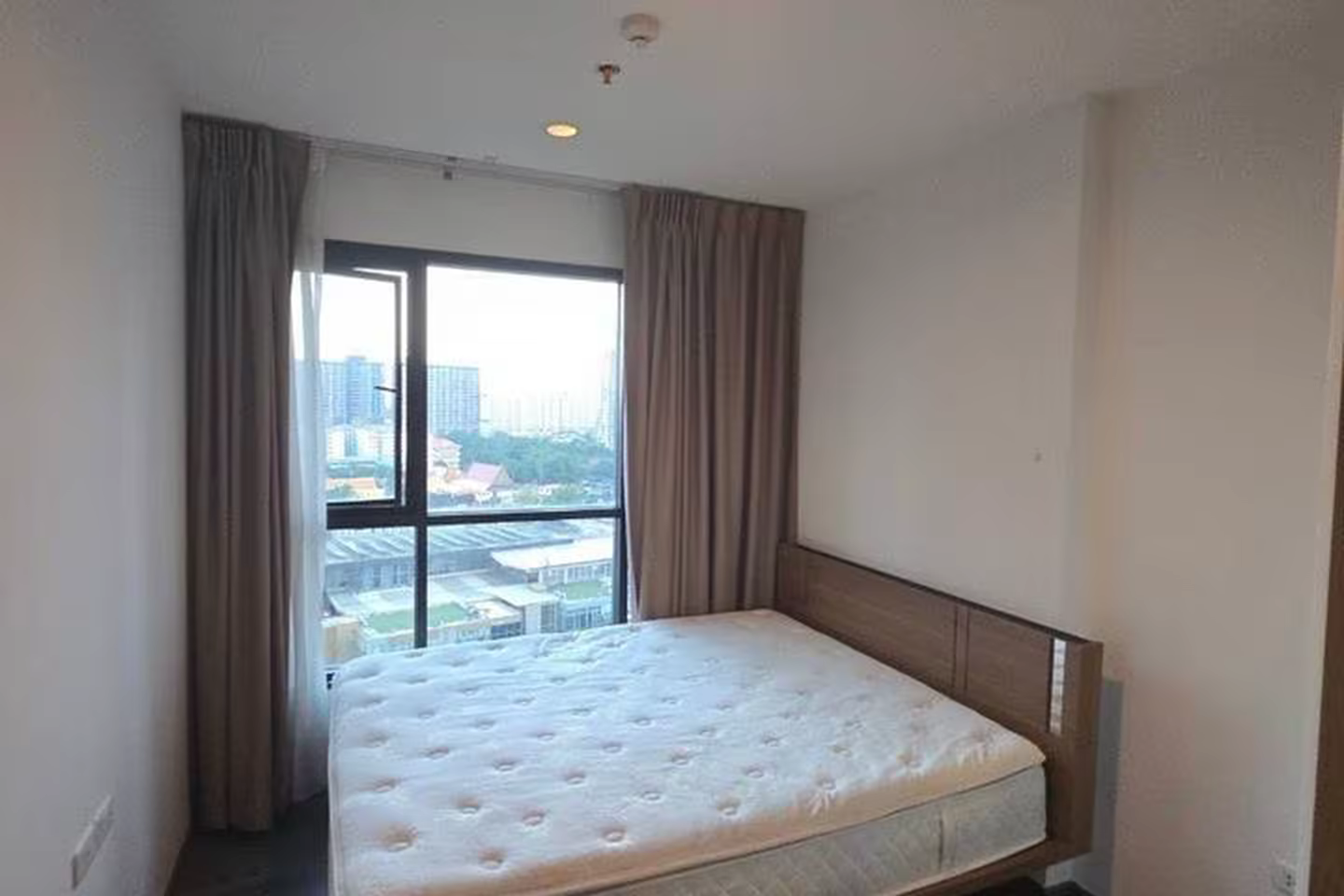 คอนโด The Base Park West สุขุมวิท 77 photo 2