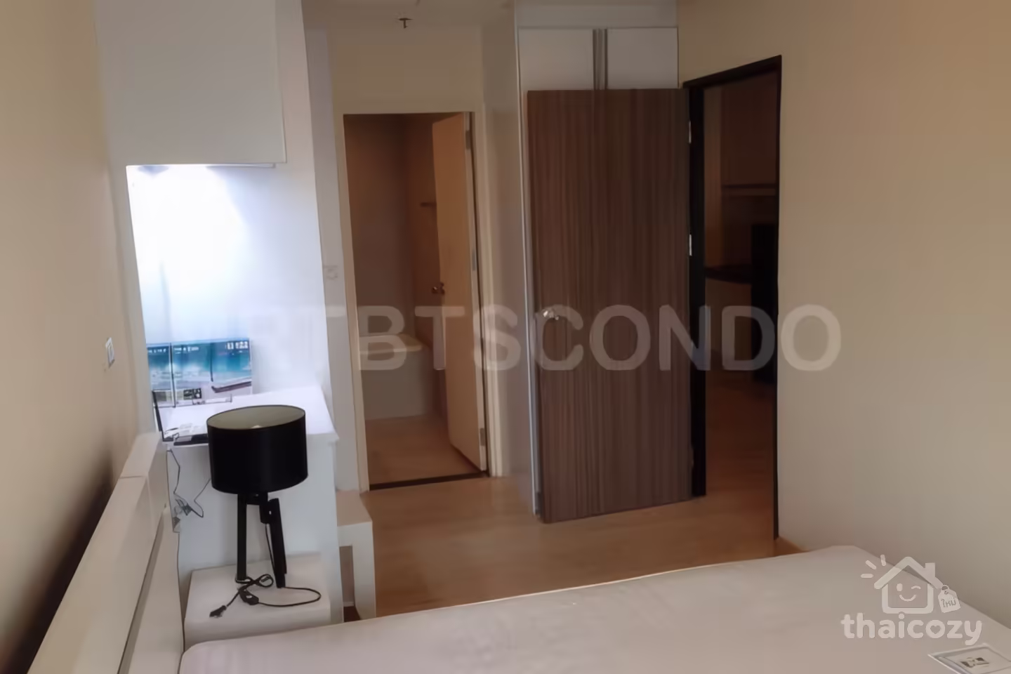 Noble Remix Sukhumvit 36, Condo for Rent near BTS Thong Lo, Price 30,000 Baht per Month photo 2