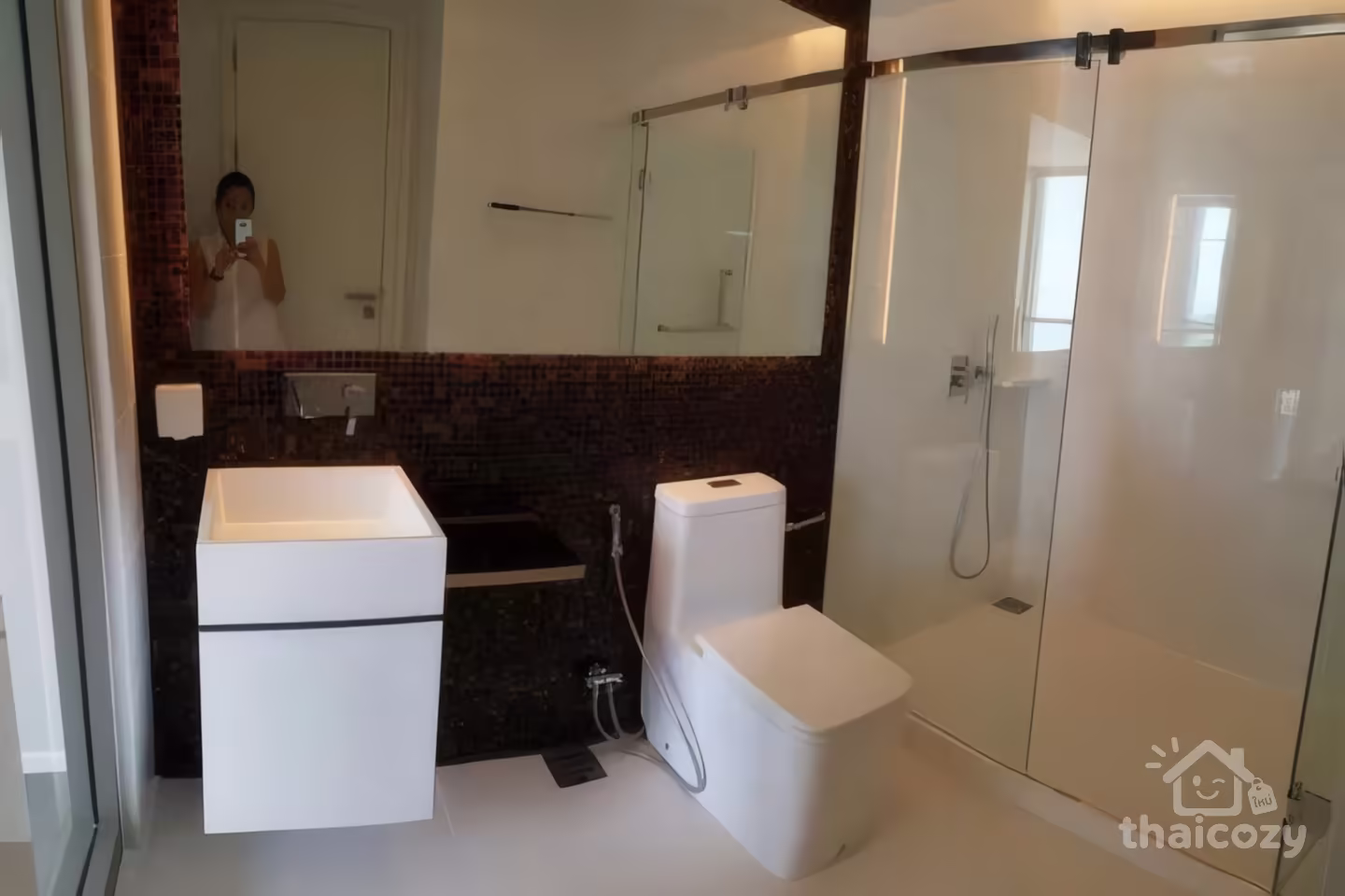 The Room Sukhumvit 69 [à 100 mètres du BTS Phra Khanong] photo 2