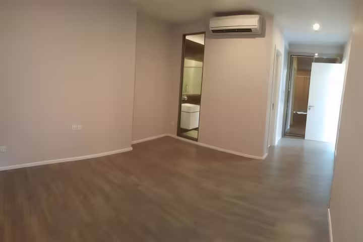 The Room Sukhumvit 69 [100 метров от BTS Phra Khanong]