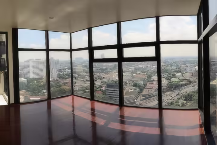 For Sale: 2-Bedroom Condo at Elephant Tower, 116.21 sqm