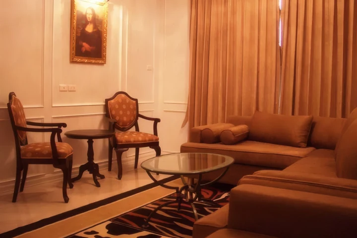 Appartement 2 Chambres avec Grand Balcon à Asoke